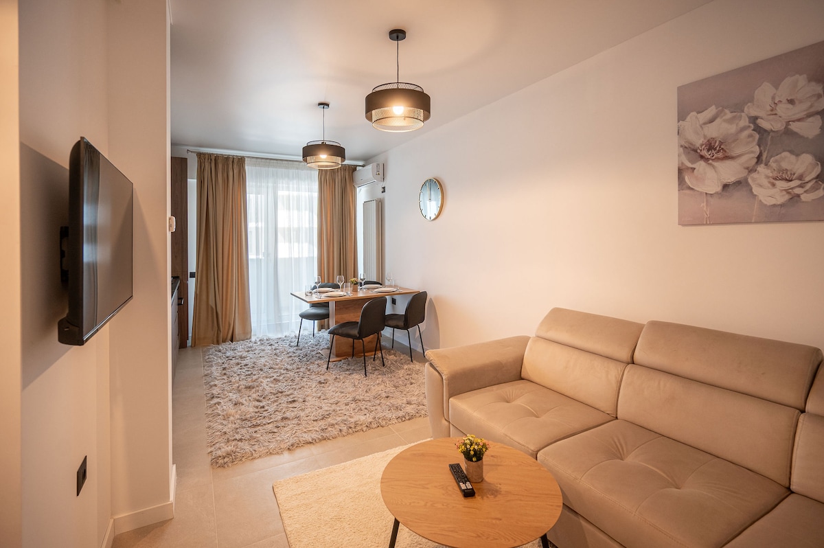 Christian Apartment in Odyssey Spa&Pool-parking — Apartment — vacation rental at Alezzi Odyssey, Mamaia Nord, Constanța, Romania — property photo 6 | Aqua Vista Rentals