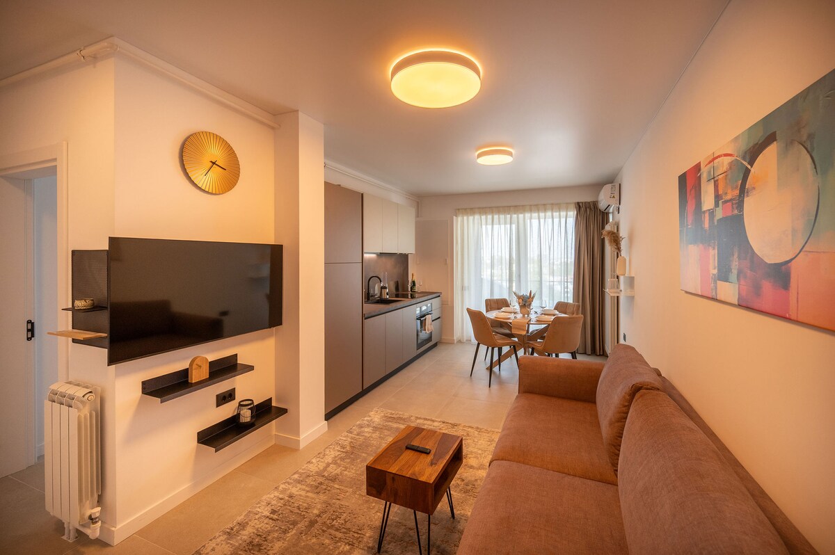 Lotus Apartment 140 in Odyssey Spa&Pool-parking — Apartment — vacation rental at Alezzi Odyssey, Mamaia Nord, Constanța, Romania — property photo 3 | Aqua Vista Rentals