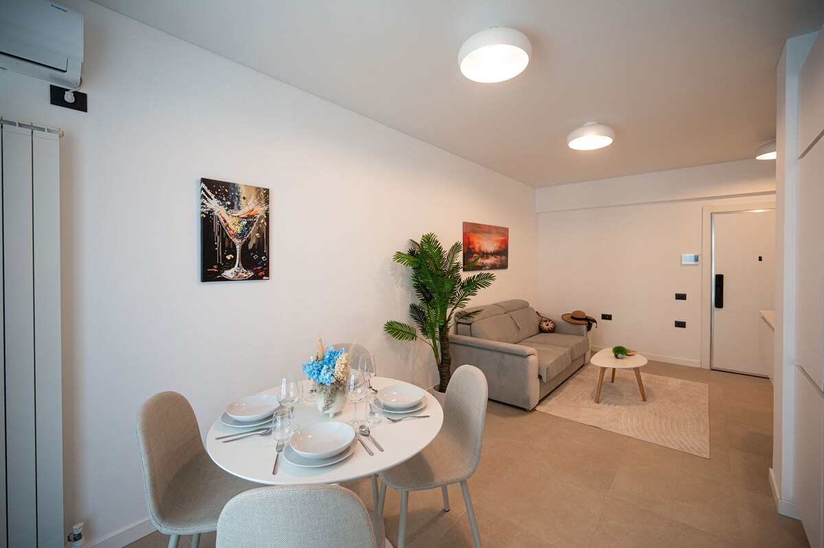 Eva Apartment in Odyssey Spa & Pool — Apartament — închiriere de vacanță în Alezzi Odyssey, Mamaia Nord, Constanța, România — fotografia 6 a proprietății | Aqua Vista Rentals