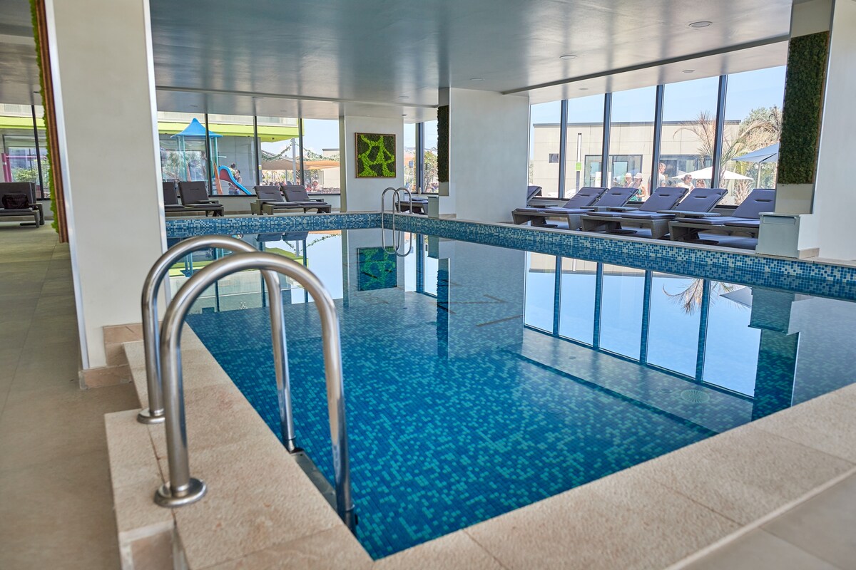 Horizon View Apartment Spa & Pool beach resort — Apartament — închiriere de vacanță în Alezzi Beach Resort, Mamaia Nord, Constanța, România — fotografia principală a proprietății | Aqua Vista Rentals