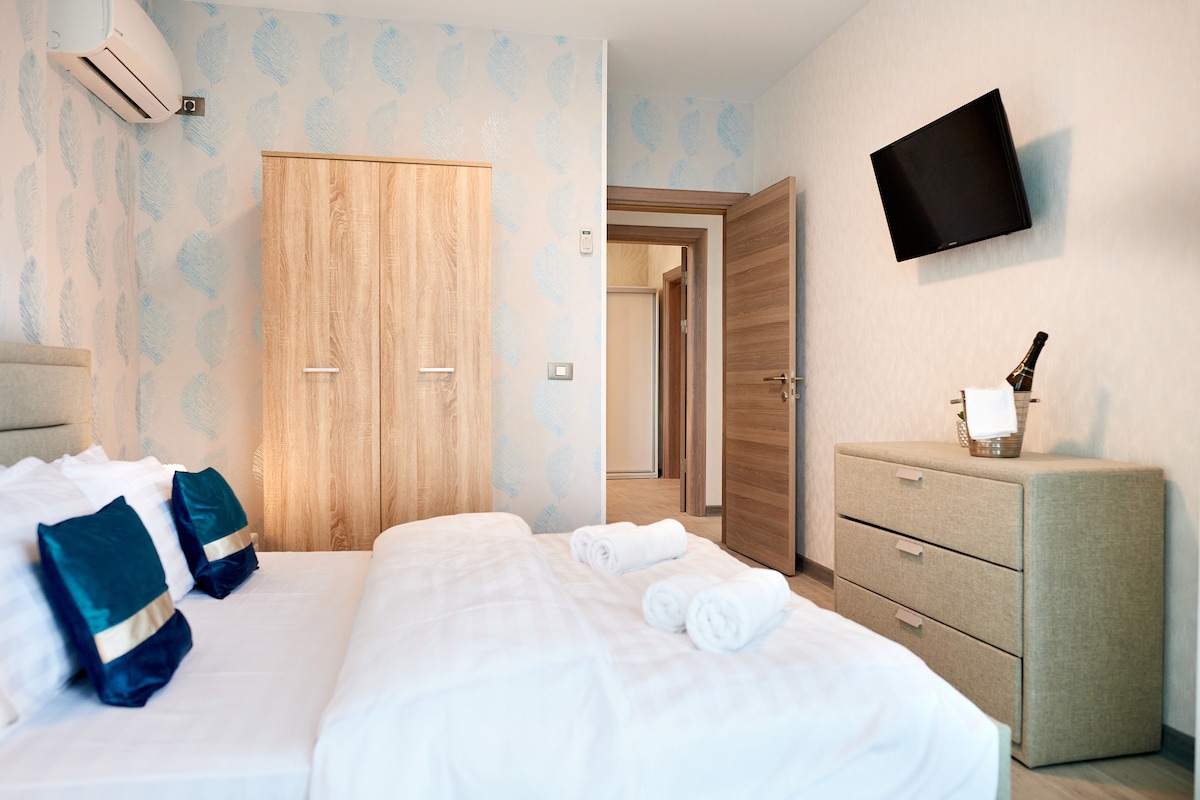 Aquamarin 2BD apt Spa n Pools Beach resort — Apartment — vacation rental at Alezzi Beach Resort, Mamaia Nord, Constanța, Romania — property photo 6 | Aqua Vista Rentals