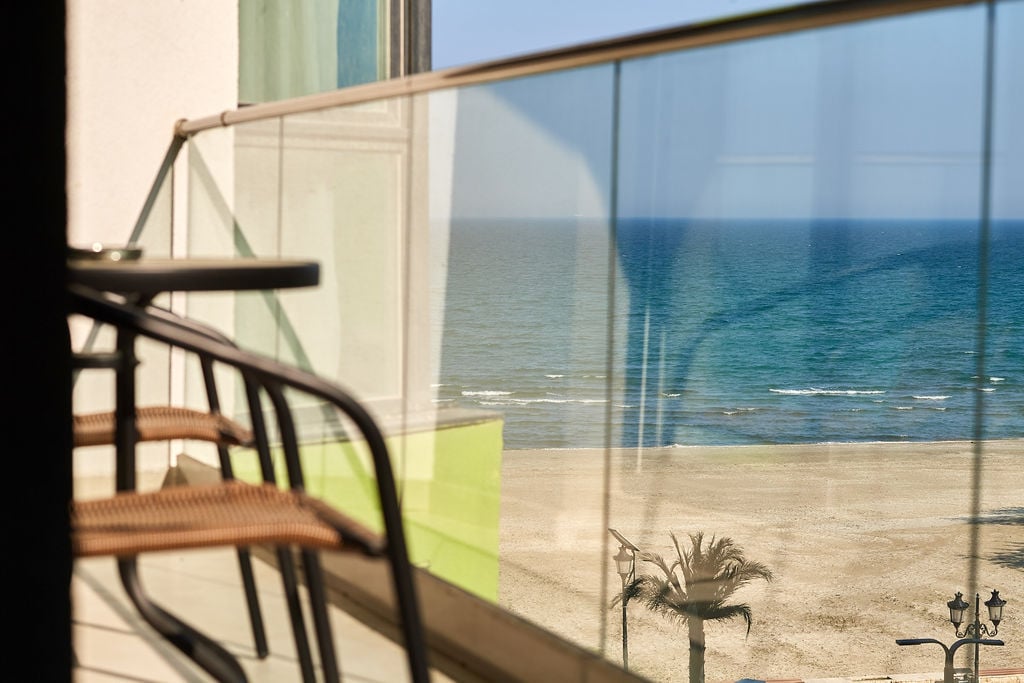 Blue Apartment in Spa n Pool Beach resort — Apartament — închiriere de vacanță cu vedere la mare în Alezzi Beach Resort, Mamaia Nord, Constanța, România — fotografia 7 a proprietății | Aqua Vista Rentals