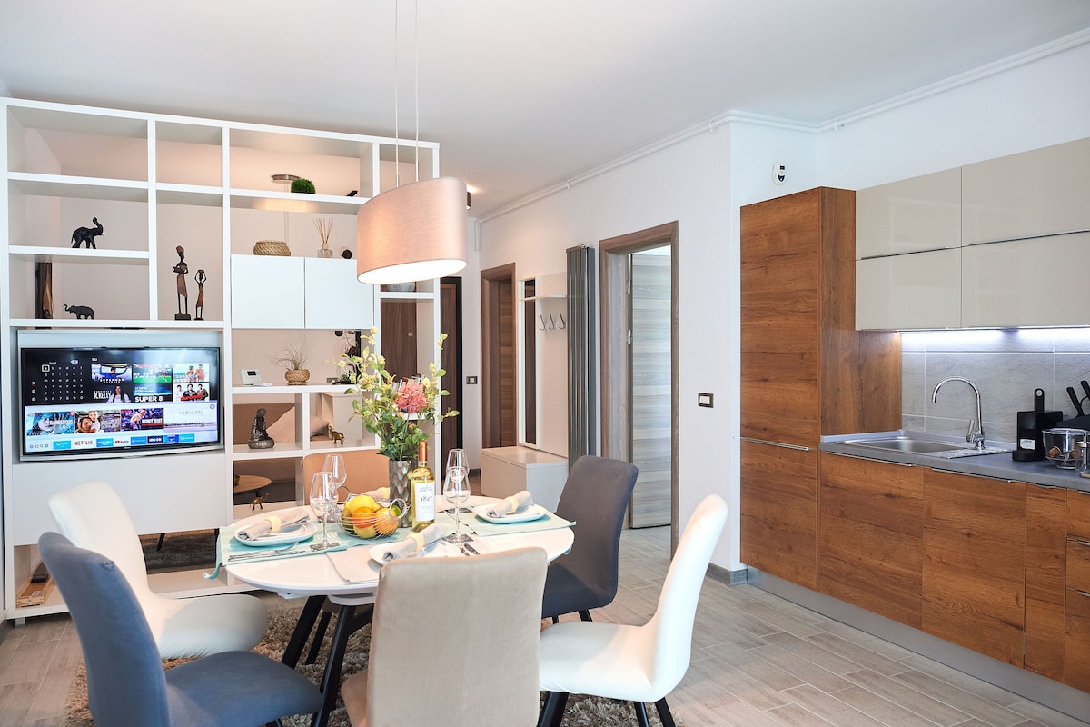Summer memories apt Spa n Pools Beach resort — Apartment — vacation rental at Alezzi Beach Resort, Mamaia Nord, Constanța, Romania — property photo 4 | Aqua Vista Rentals