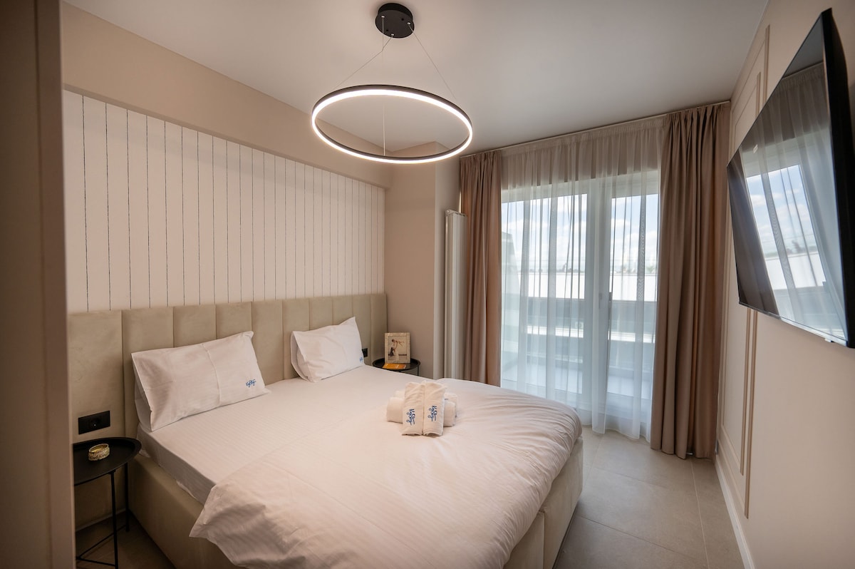 Royal Blue Apartment in Odyssey Spa&Pool — Apartment — vacation rental at Alezzi Odyssey, Mamaia Nord, Constanța, Romania — property photo 3 | Aqua Vista Rentals