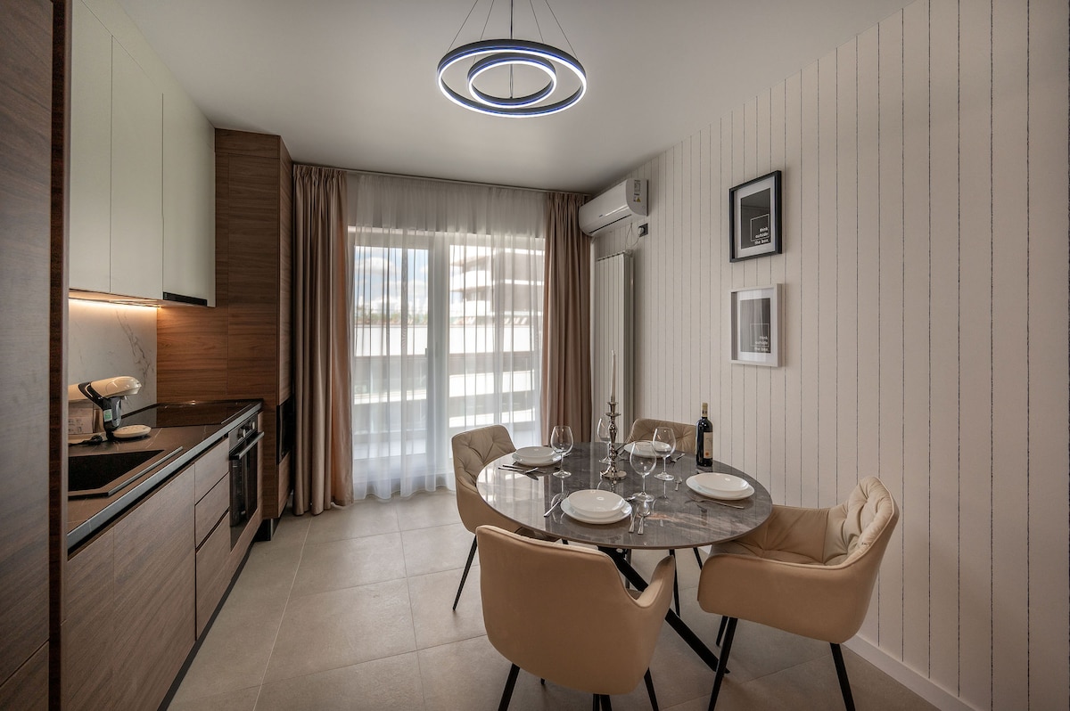 Royal Blue Apartment in Odyssey Spa&Pool — Apartment — vacation rental at Alezzi Odyssey, Mamaia Nord, Constanța, Romania — property photo 6 | Aqua Vista Rentals