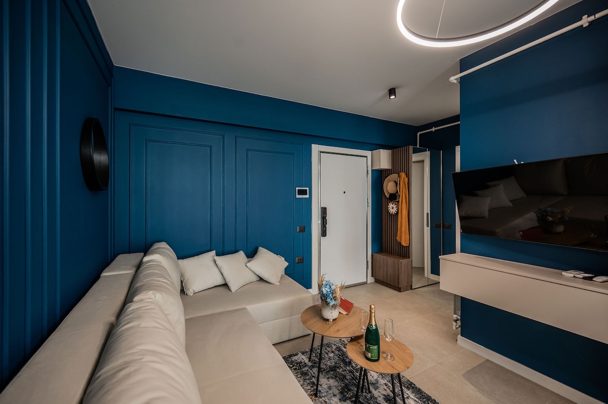 Royal Blue Apartment in Odyssey Spa&Pool — Apartment — vacation rental at Alezzi Odyssey, Mamaia Nord, Constanța, Romania — property photo 8 | Aqua Vista Rentals
