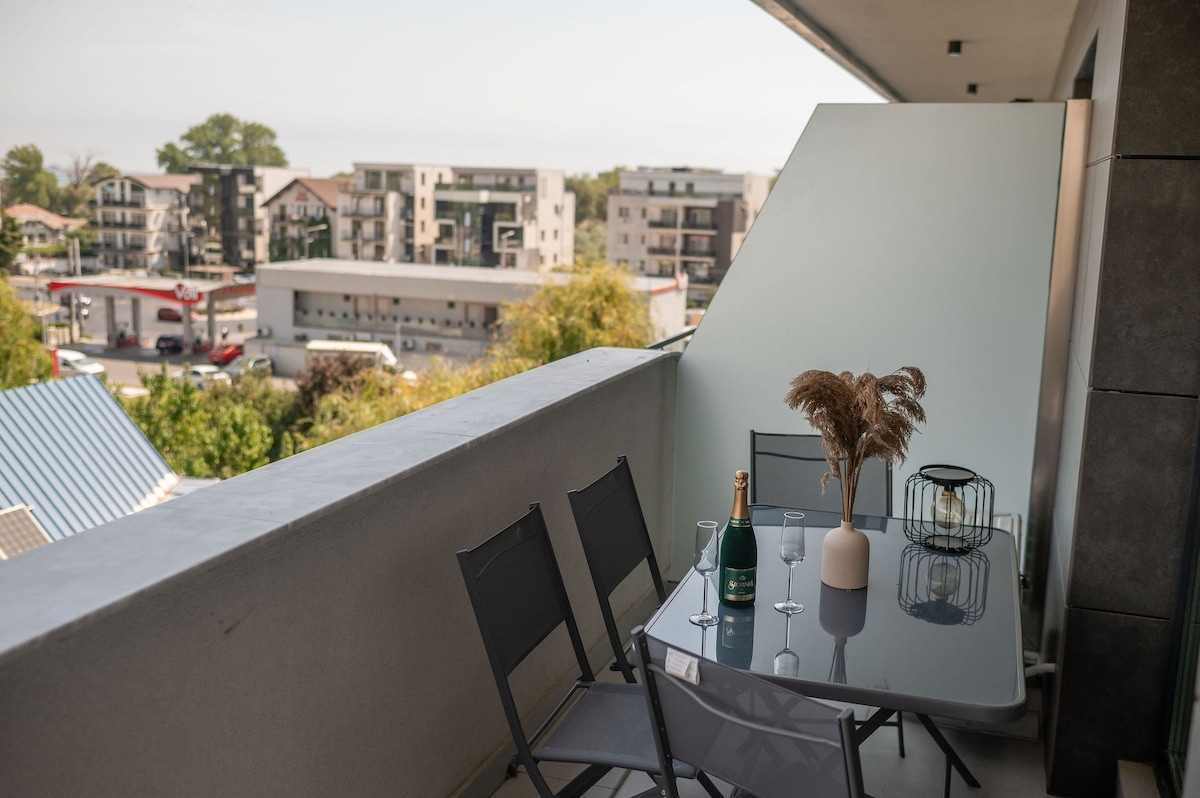 Sky Pool&Spa Sea Apartament in Odyssey-parking — Apartment — vacation rental at Alezzi Odyssey, Mamaia Nord, Constanța, Romania — property photo 6 | Aqua Vista Rentals