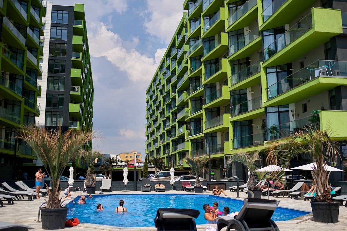 Rock Apartment in Alezzi pools n Spa — Apartment — sea-view vacation rental at Alezzi Beach Resort, Mamaia Nord, Constanța, Romania — property photo 5 | Aqua Vista Rentals