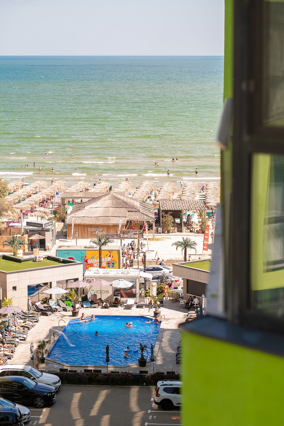 Rock Apartment in Alezzi pools n Spa — Apartment — sea-view vacation rental at Alezzi Beach Resort, Mamaia Nord, Constanța, Romania — property photo 7 | Aqua Vista Rentals